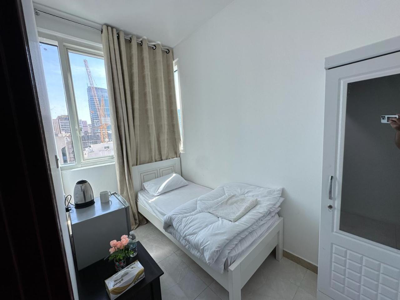 Corniche Street - Stunning Room Abu Dhabi Exterior foto