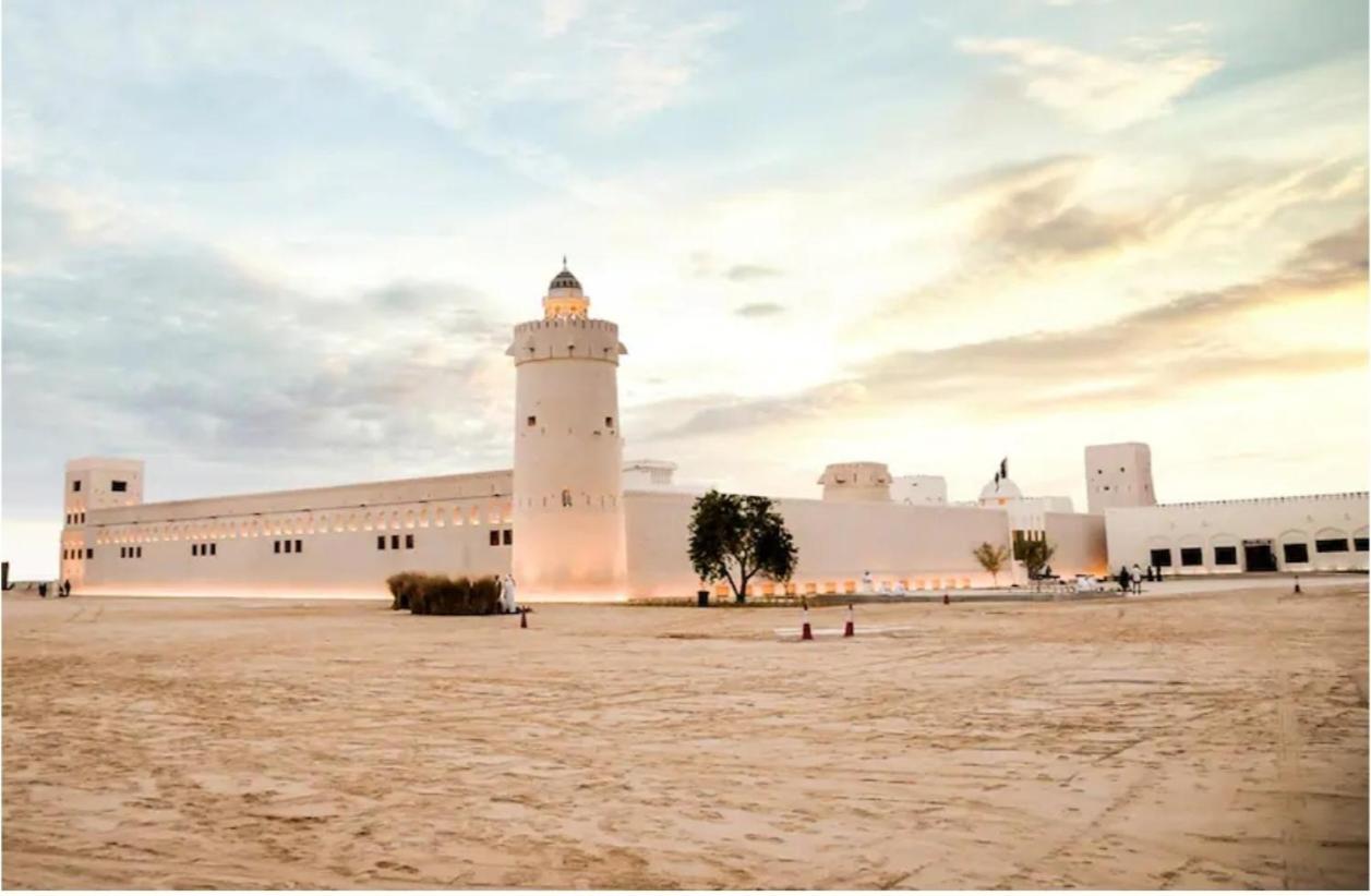 Corniche Street - Stunning Room Abu Dhabi Exterior foto